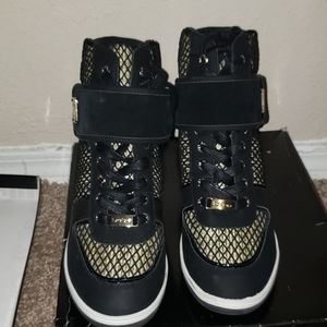 bebe Calisto Wedge Fashion Sneakers, black/Gold